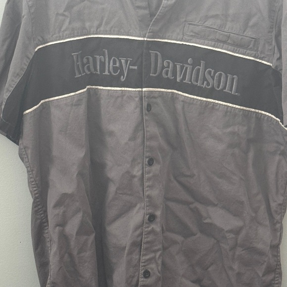 Harley-Davidson Charcoal Gray and. Lack Button-Up Shirt - Picture 2 of 4